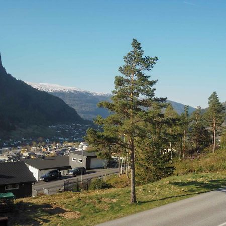 Stryn Stor Og Moderne Leilighet المظهر الخارجي الصورة